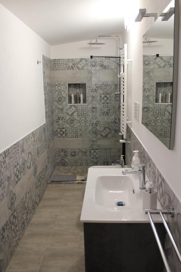 Zisa Home Ai Cantieri Culturali-Facile Posteggio In Strada No Ticket Palermo Dış mekan fotoğraf