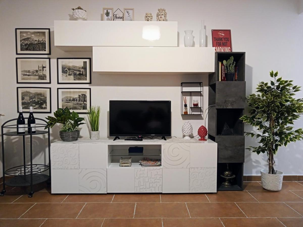 Zisa Home Ai Cantieri Culturali-Facile Posteggio In Strada No Ticket Palermo Dış mekan fotoğraf